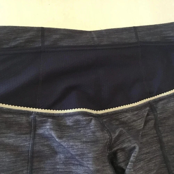 Lululemon Ride On Fold Cuff Hem Leggings Womens Denim Luon  Reflective Crop SZ 6 - Picture 10 of 14